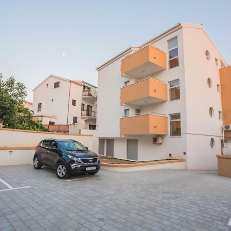 Apartment Luni Primošten Kültér fotó